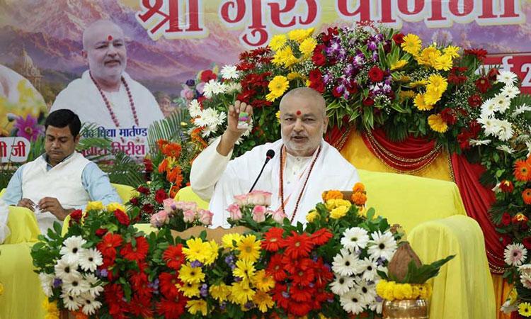 Shri Guru Purnima was celebrated at the national level with great devotion and grandeur over two days at the Maharishi Utsav Bhawan, Gurudev Brahmanand Saraswati Ashram, Bhopal.
