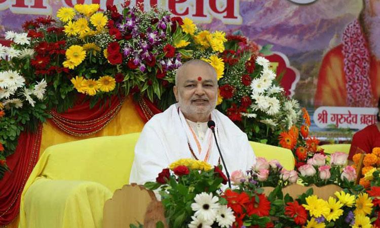 Shri Guru Purnima was celebrated at the national level with great devotion and grandeur over two days at the Maharishi Utsav Bhawan, Gurudev Brahmanand Saraswati Ashram, Bhopal.